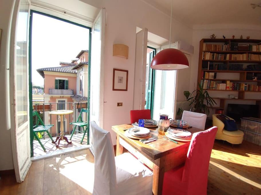 Dimora Torlonia - Elegance & Light In Apartment Rom